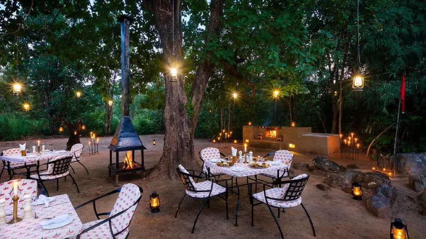 Kanha Earth Lodge