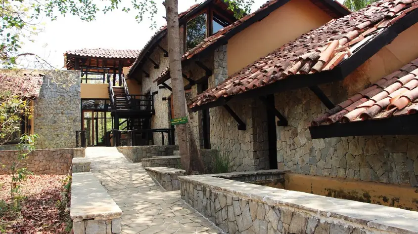 Kanha Earth Lodge