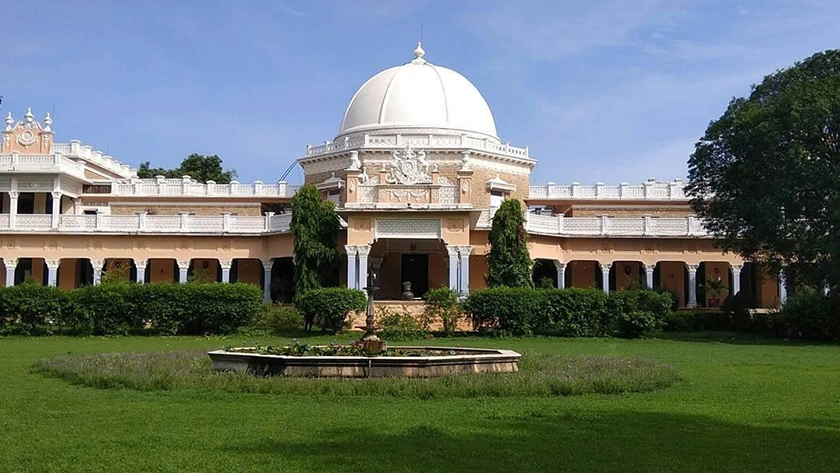 Kawardha - A Perfect Getaway Near Kanha National Park