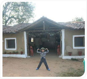 kanha village eco resort